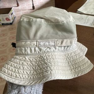 Columbia fishing hat